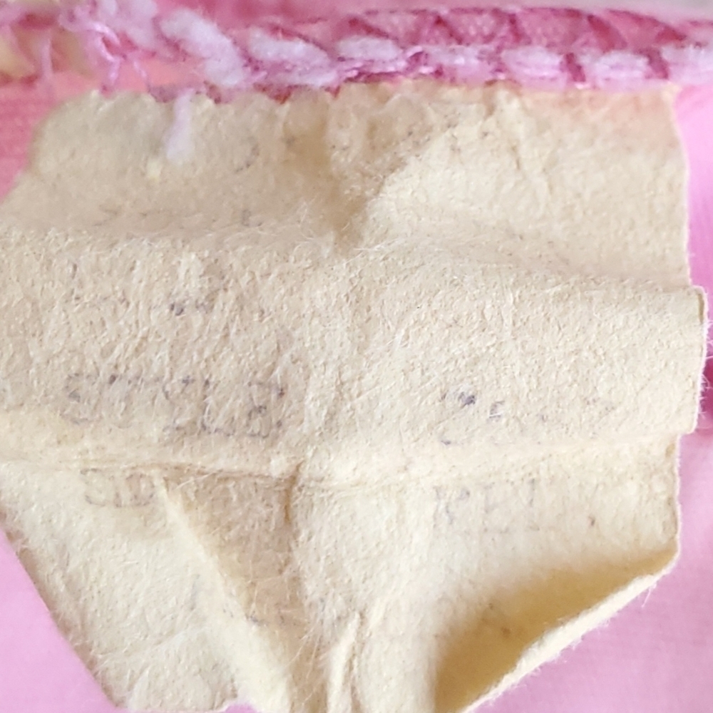 Not For Sale Vintage 2 Piece Top & Bottom Outfit Pink Dutch Girl Baby 12 Months  - Picture 4 of 7